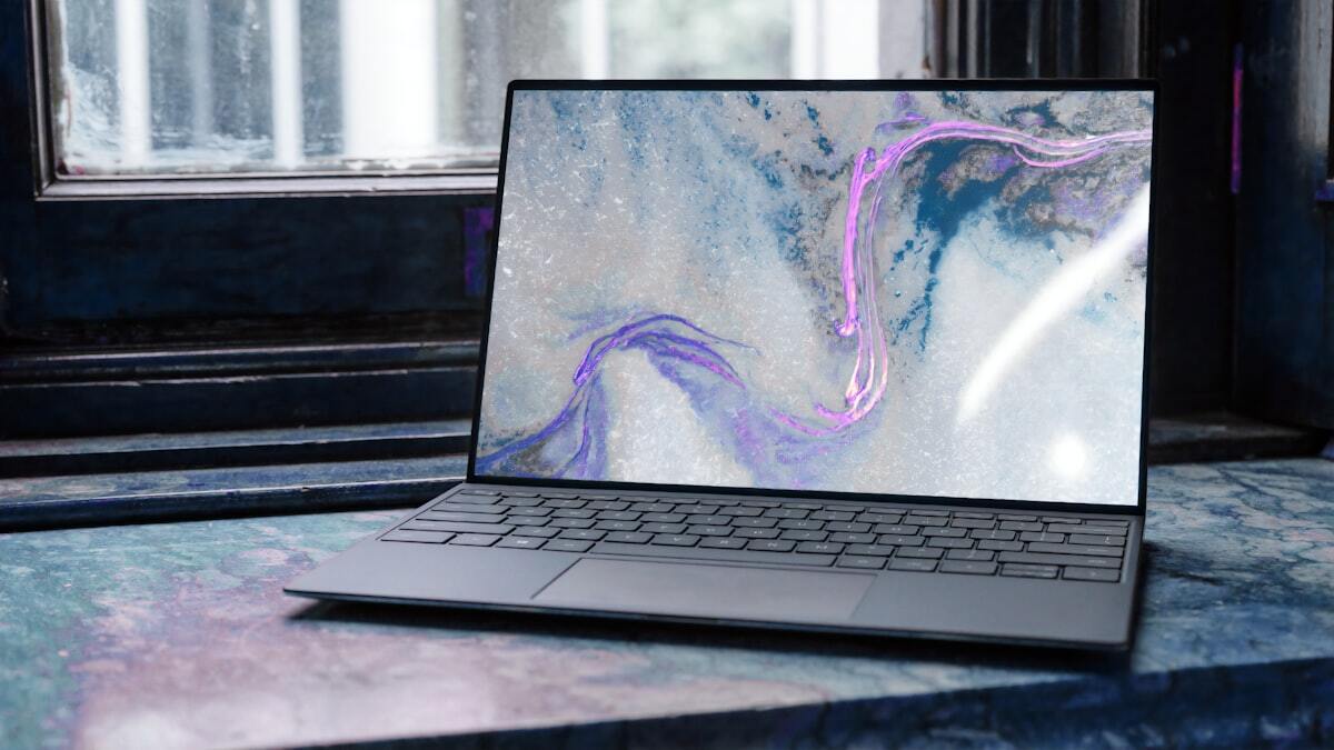 XPS 15 OLED Creator Laptop